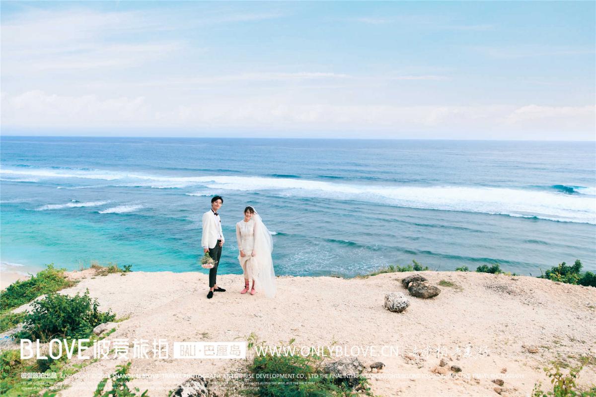 巴厘岛旅拍婚纱照分享，自然纯净的悬崖海际