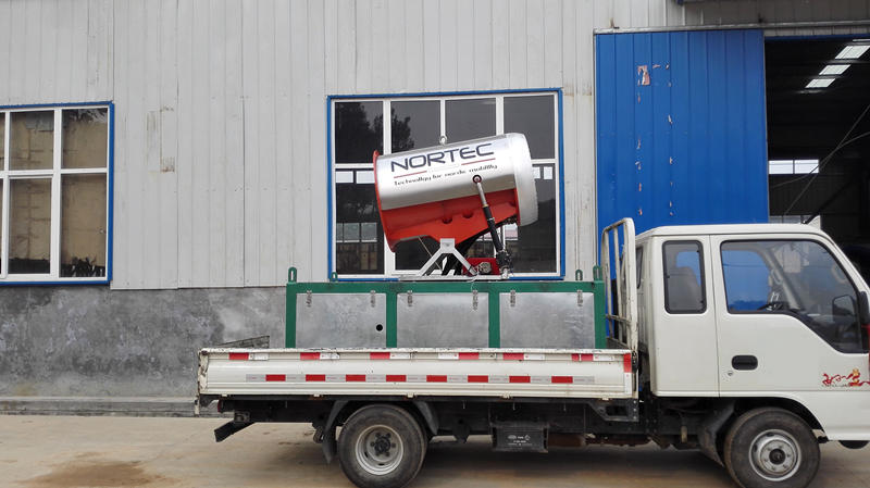 厂家供应可移动造雪机 驾驶移动车载式造雪机