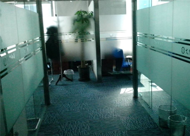 广州办公室隔断膜-益创玻璃贴膜
