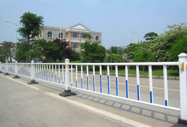 武汉道路护栏|马路护栏|交通护栏|京式护栏厂家直销