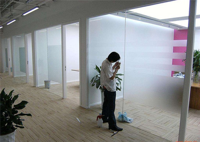 广州窗户贴隔热膜-益创玻璃贴膜公司