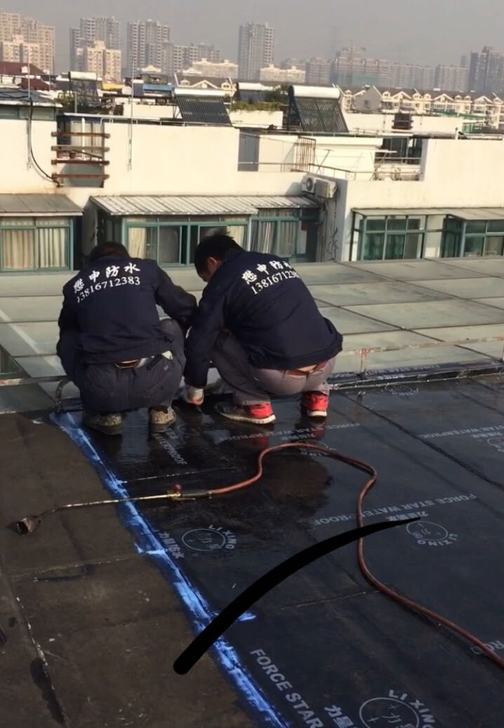 上海专业屋顶防水补漏/卫生间/外墙/厂房漏水维修