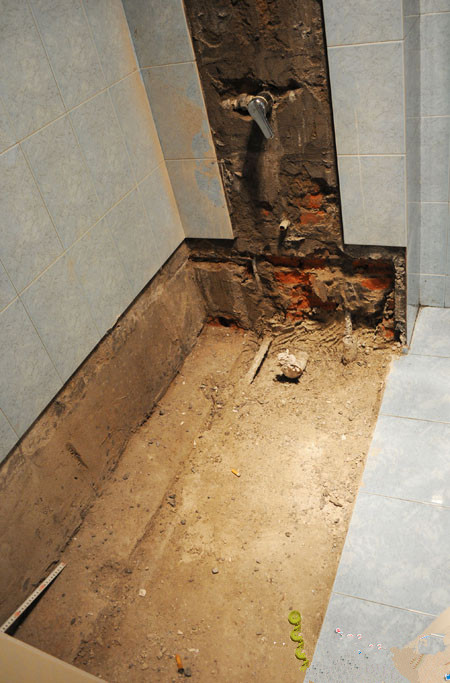  上海卫生间地面漏水渗水维修浴缸改淋浴房