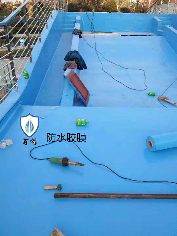 泳池胶膜接口焊接方法