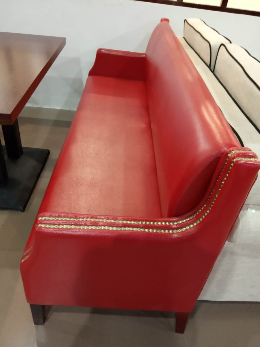 达州三鑫家具厂定做加工批发桌椅沙发等家具