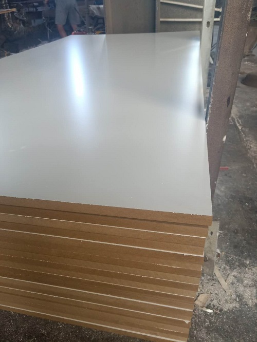15双白密度板 雕刻板 贴面密度板厂家