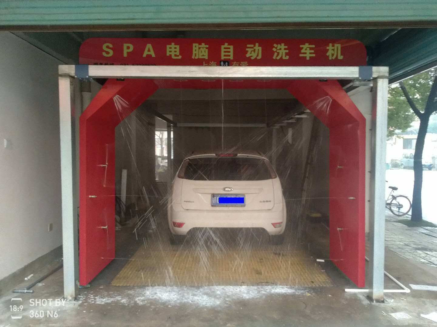 上海有爱电脑洗车机|龙门往复自动冲洗车辆 