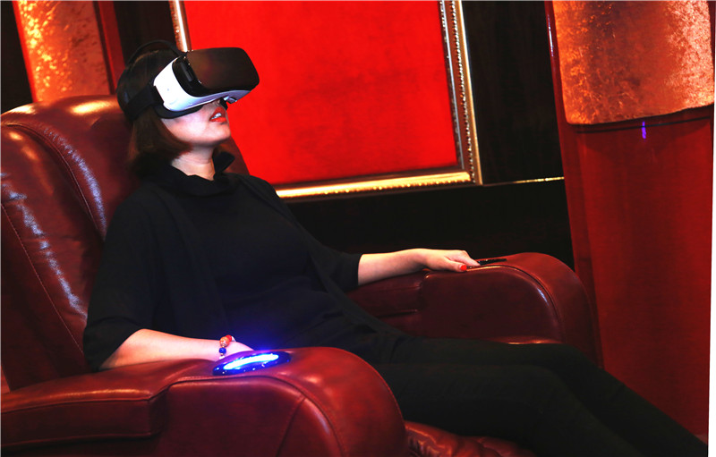 VR影院VR互动VR投资VR影院设备厂家9DVR座椅VR体验