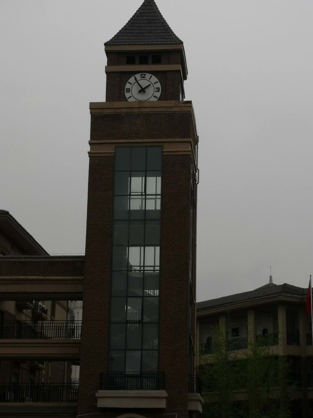 塔楼大钟、钟楼塔钟、塔钟维修更换首选烟台启明时钟厂家直供价格优惠
