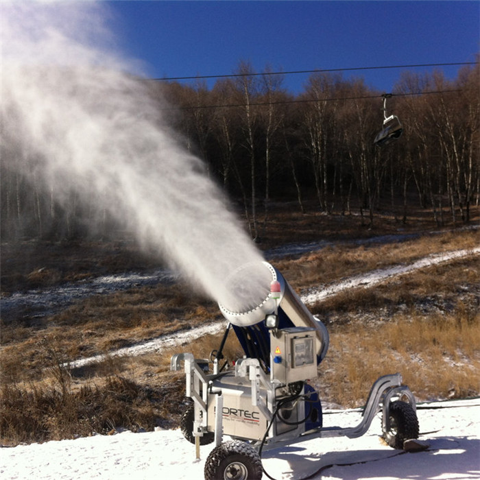 高效率出雪的人工造雪机 炮筒式造雪机价格