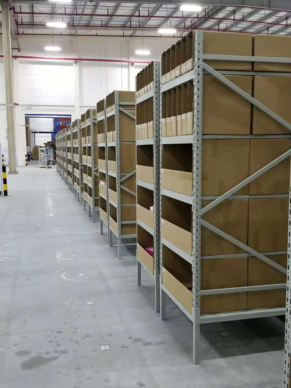 AGV智能货架—南京欧亚德仓储设备集团有限公司