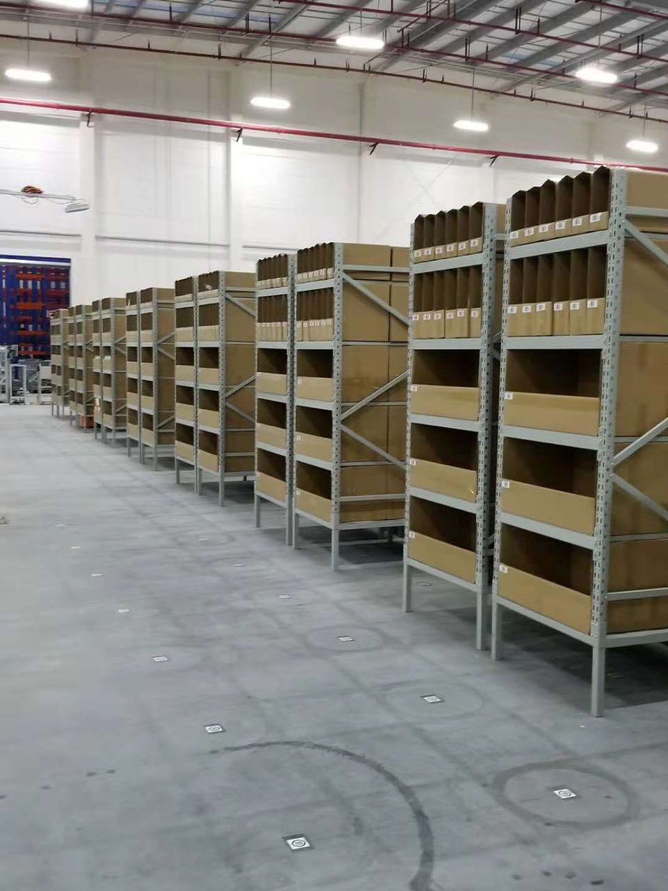 AGV货架—西安欧亚德仓储设备有限公司