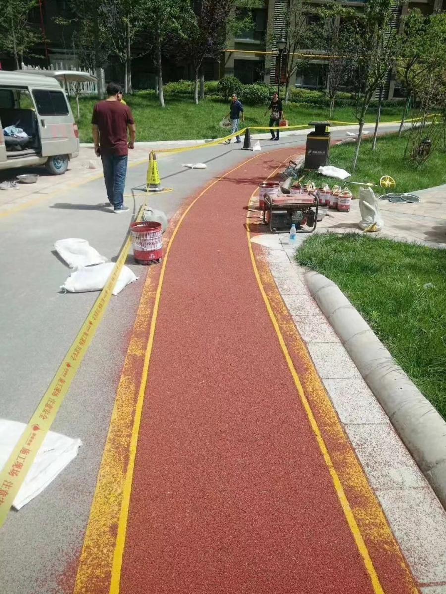 南京自行车道、城市绿道做彩色防滑路面