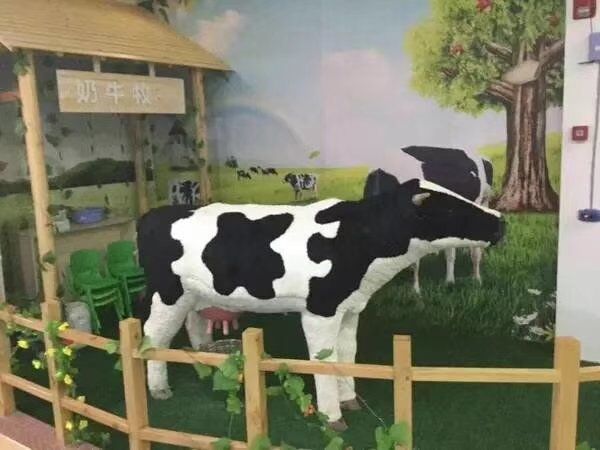儿童牧场亲子乐园仿真奶牛可挤奶价格优惠