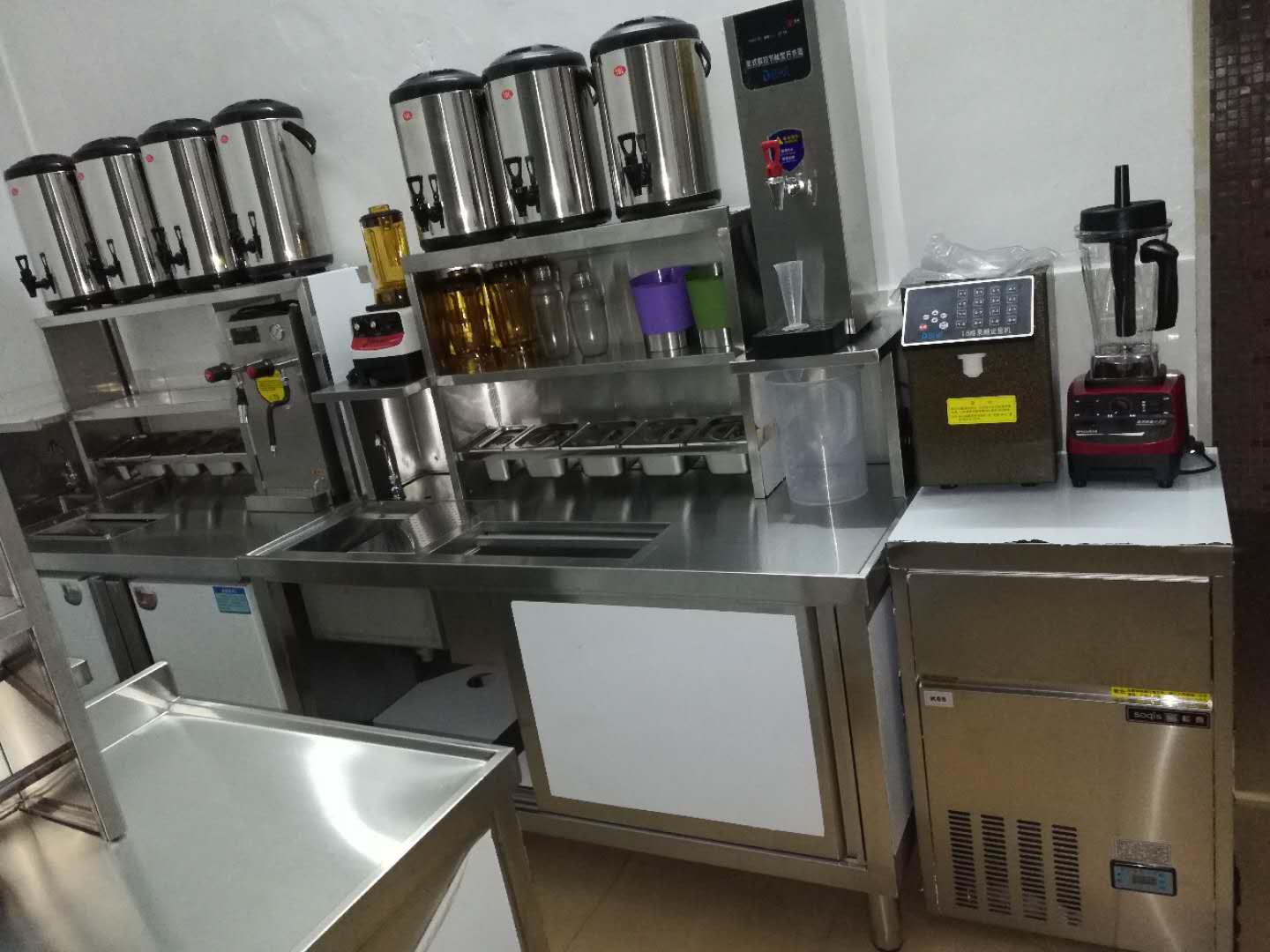 深圳奶茶设备批发 深圳全套奶茶不锈钢操作台设备批发厂家