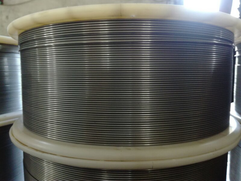 d678 yd688高硬度耐磨焊丝 碳化钨合金堆焊焊丝 药芯焊丝12 1.6