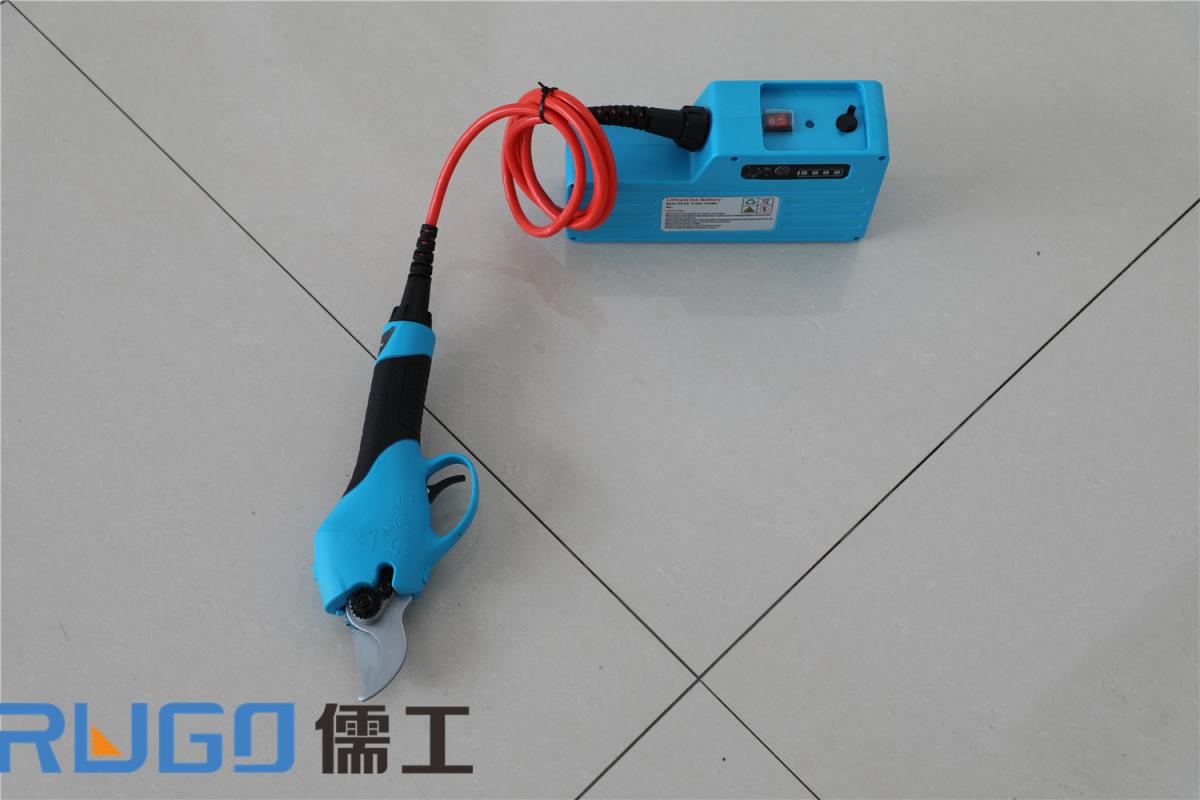 专业生产厂家电动修枝剪就选山东儒工  质量保证  