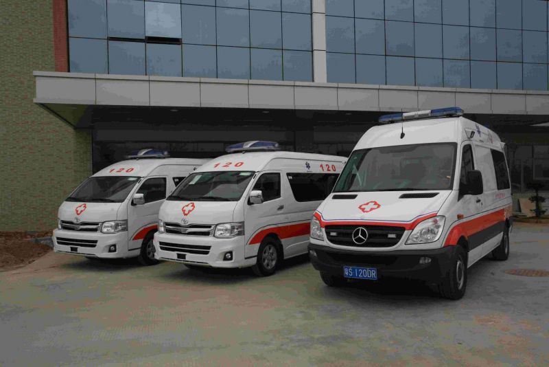 重庆长途救护车出租价格多少钱