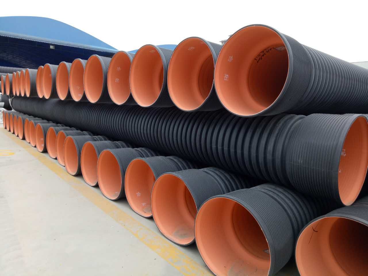HDPE排水管污水管厂家清库批发、PE波纹管价格材料规格
