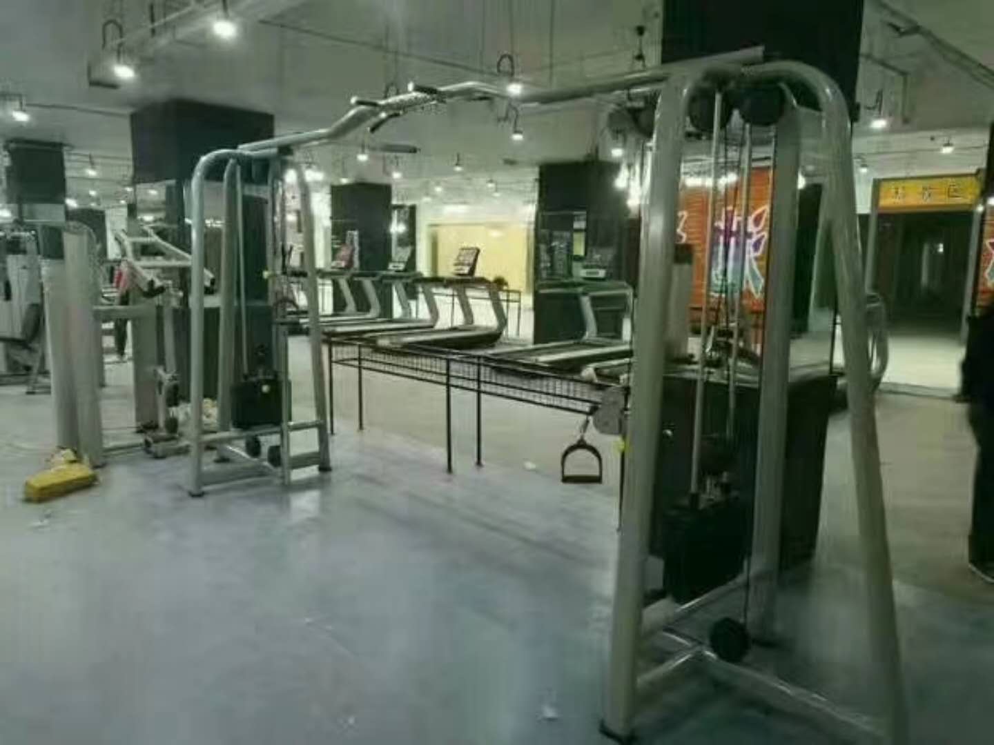 健身房五人站 四人站练习器 七人站健身器材 八人站多功能训练器