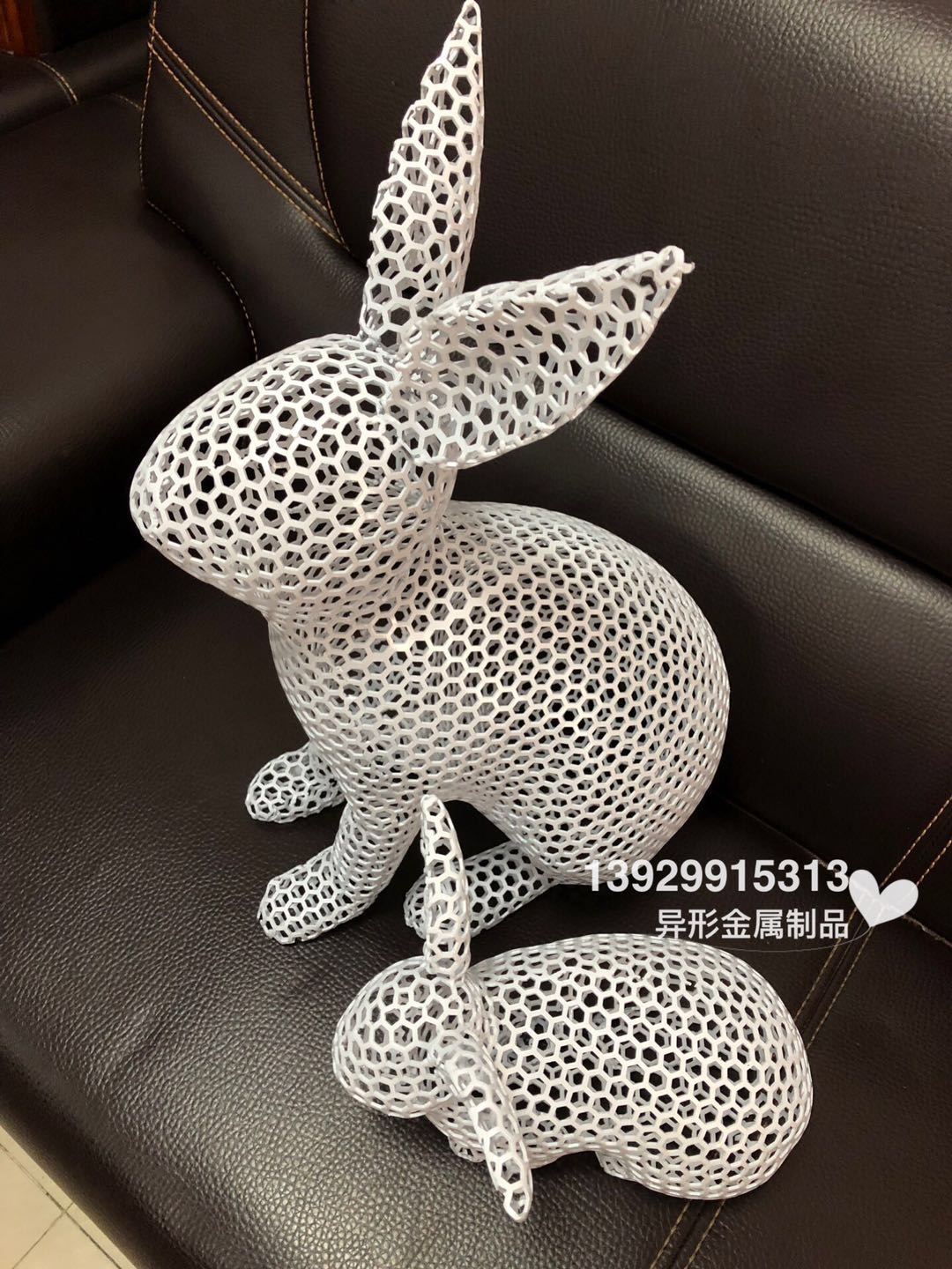 304不锈钢编织兔子雕塑  室外烤漆白色兔子雕塑
