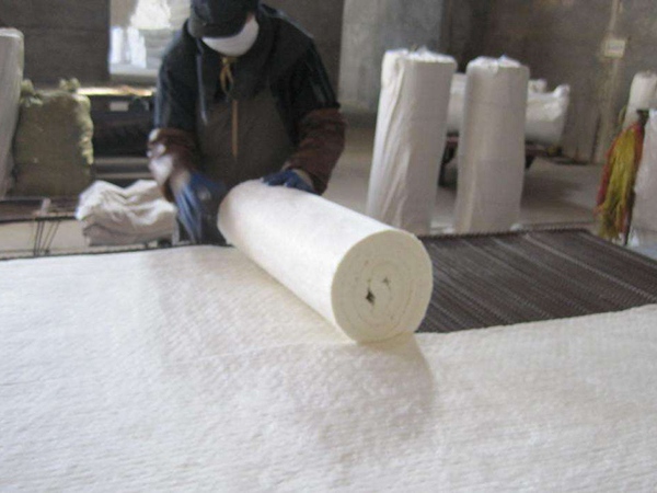 生产华美陶瓷纤维硅酸铝保温棉硅酸铝保温板