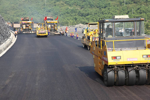 东莞沥青混凝土公司-桥面柏油道路施工修复