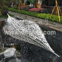 武汉不锈钢镂空树叶雕塑