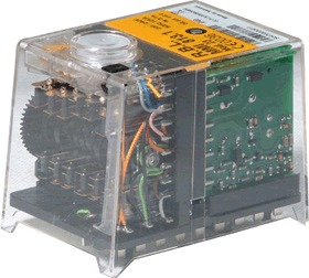 RIELLO利雅路控制器 MMI813.1 C7027A1049控制盒