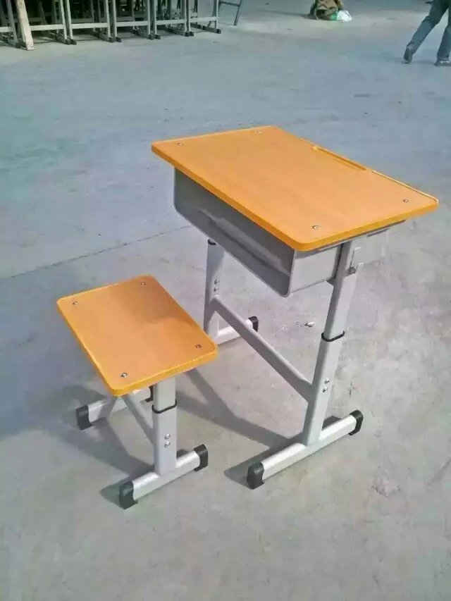 郑州学生双人课桌椅，课桌椅厂家，课桌椅销售