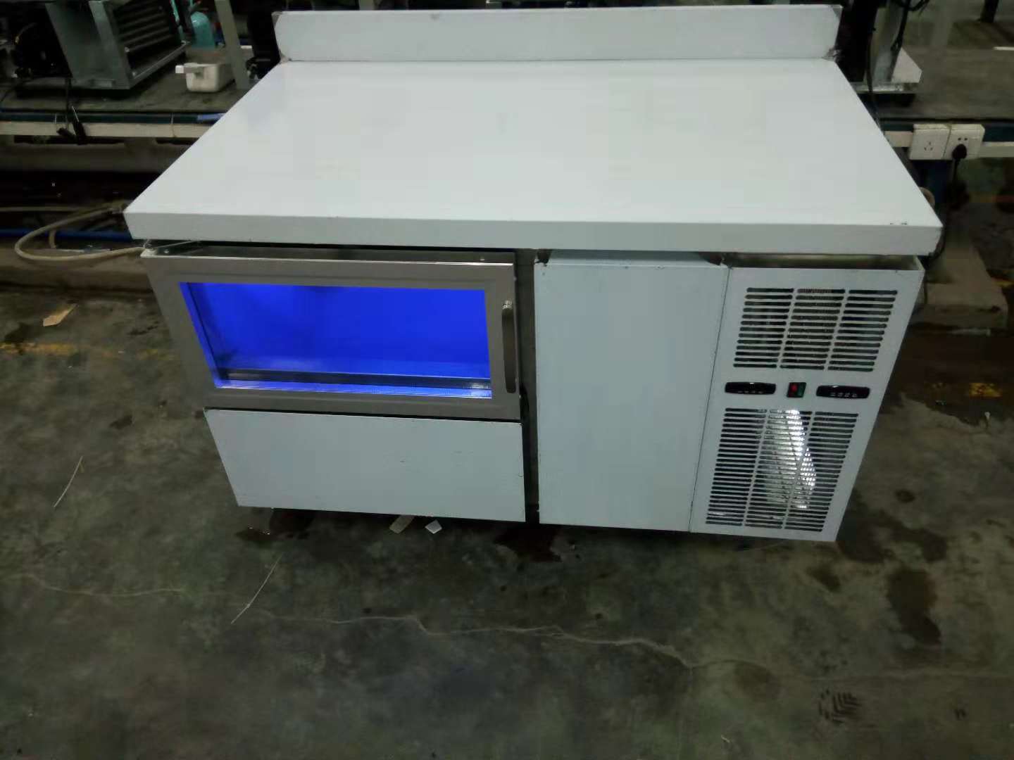 深圳茶饮店水吧台制冰机60公斤制冰机设备生产厂家