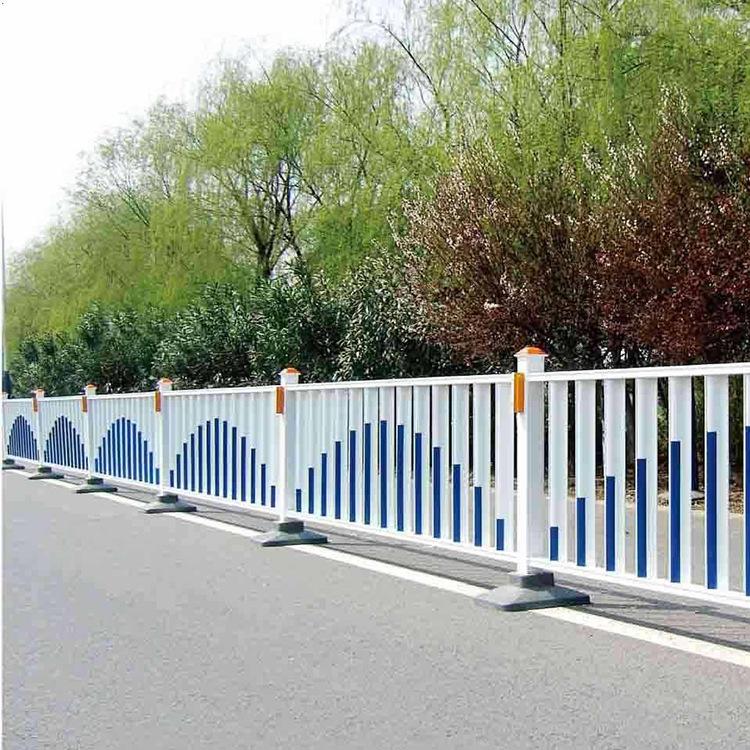 江门城市交通镀锌喷塑钢护栏 新城区道路分道栏 人行道防护栏 