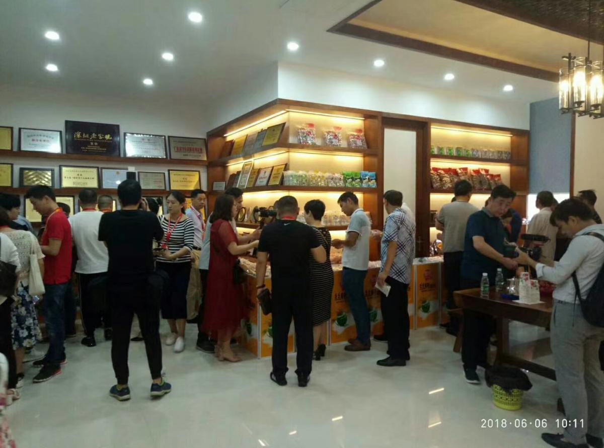 深圳蛋黄月饼代理商 传承百年传统味道和传说