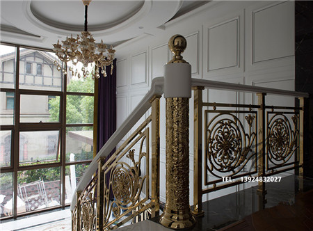 高品质高档次金色铝板雕刻楼梯扶手