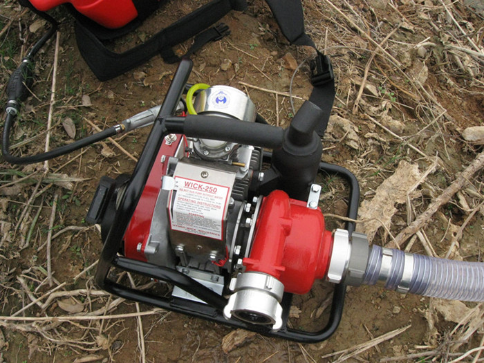 加拿大WICK-250背负式森林消防水泵 高压接力水泵 森林灭火水泵 便携高压接力消防水泵