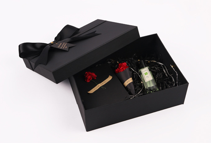 香水礼品包装盒厂家定制个性化礼品盒 