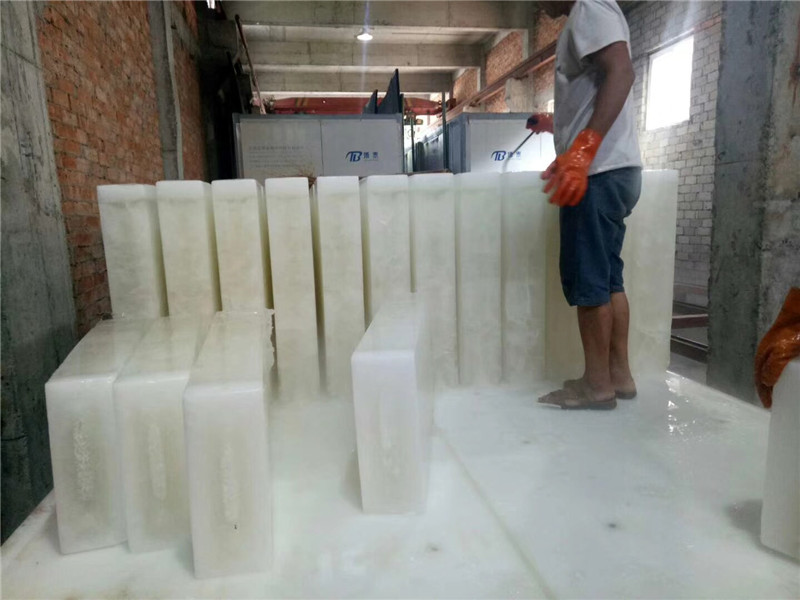 国际高端品质东莞博泰直冷冰砖机大型制冰机