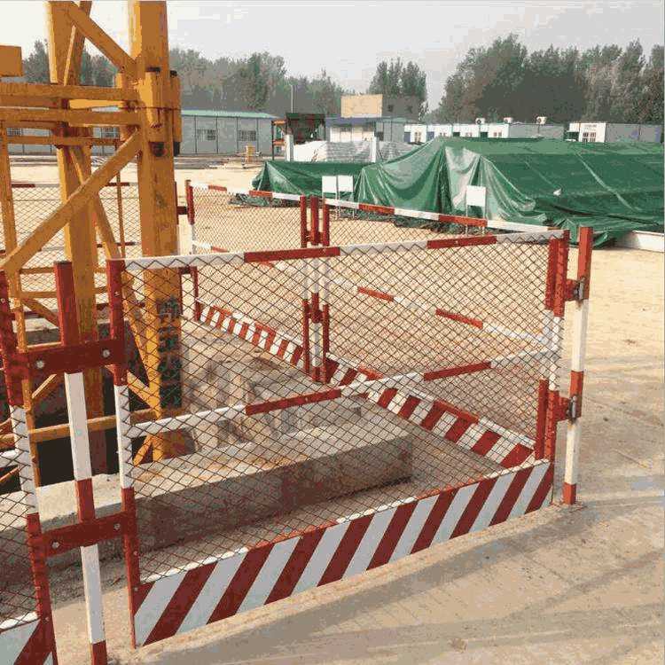 广州基坑临边护 基坑护栏产品栏登鼎丝网制品
