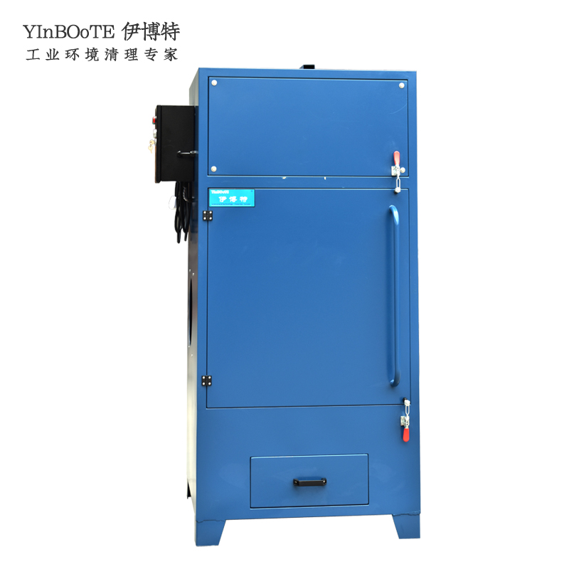 大风量工业除尘器IV-2200用于搅拌、卸料等灰尘较多的环境