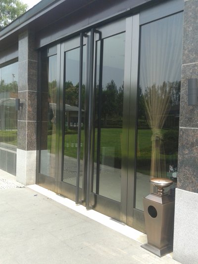 天津河西区安装更换玻璃门价格低