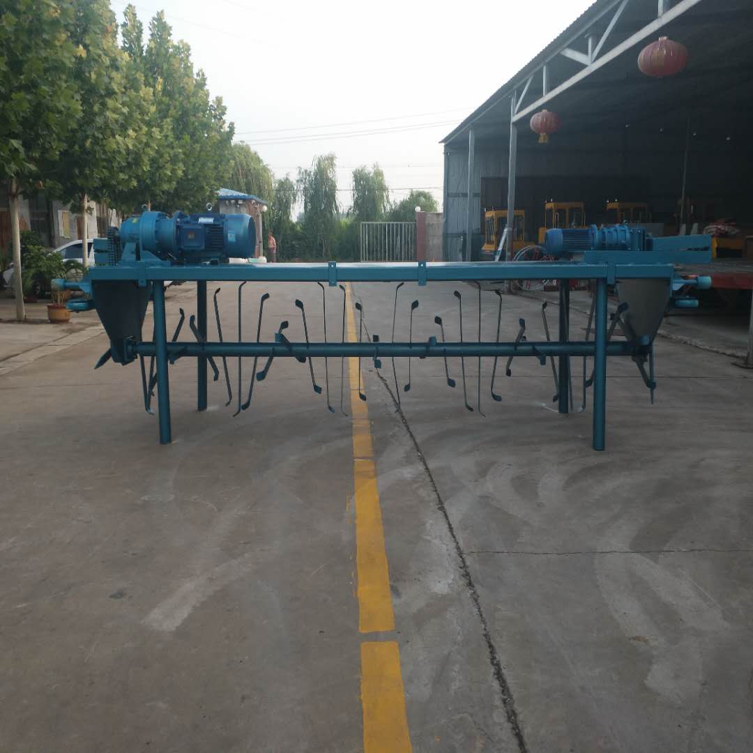 零排放鸡鸭粪处理发酵床翻耙机厂家工艺技巧