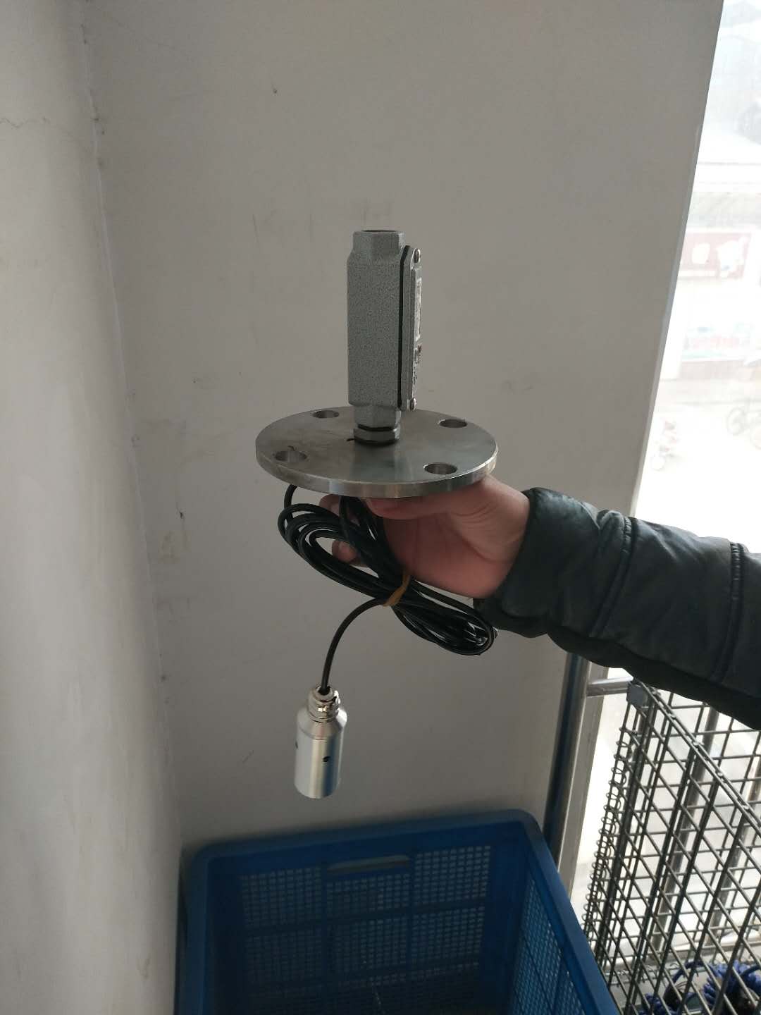 加油站复合罐渗漏检测仪安装说明