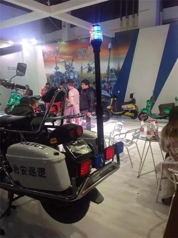 摩托车方形LED警示灯12V