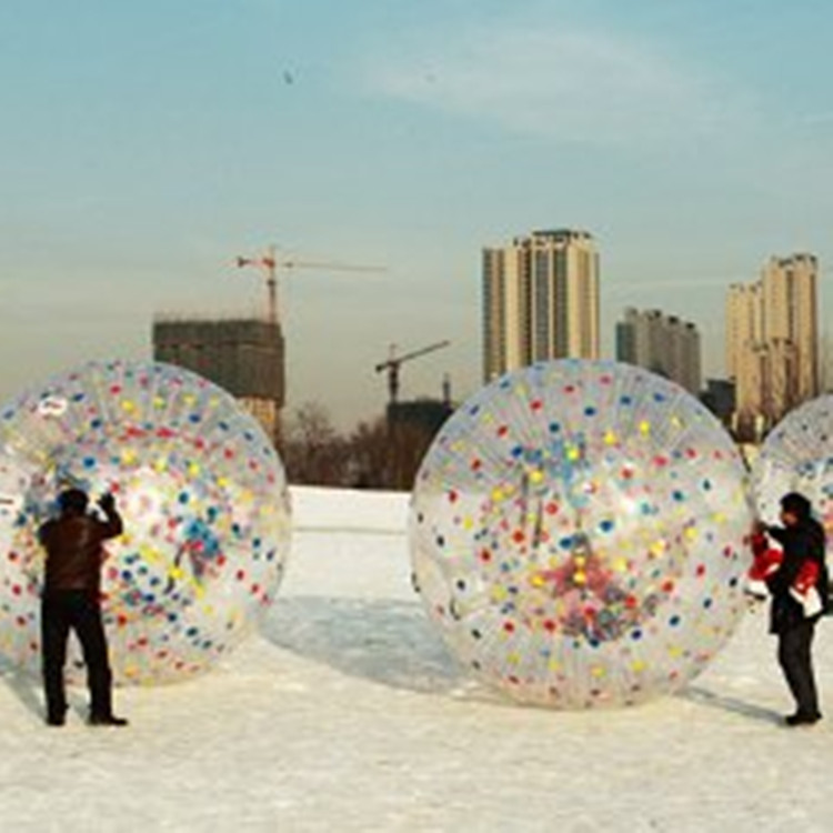 滑雪场游乐场设备价格雪地悠波球批发充气游乐设备悠波球厂家