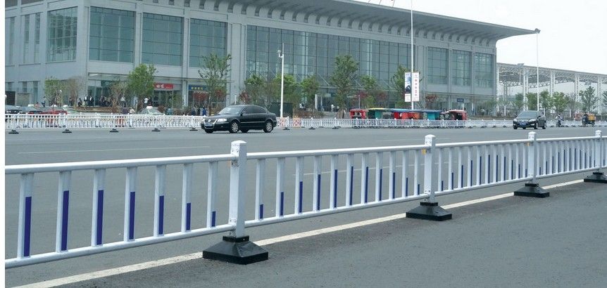 广州市锌钢公路护栏京式交通护栏市政护栏