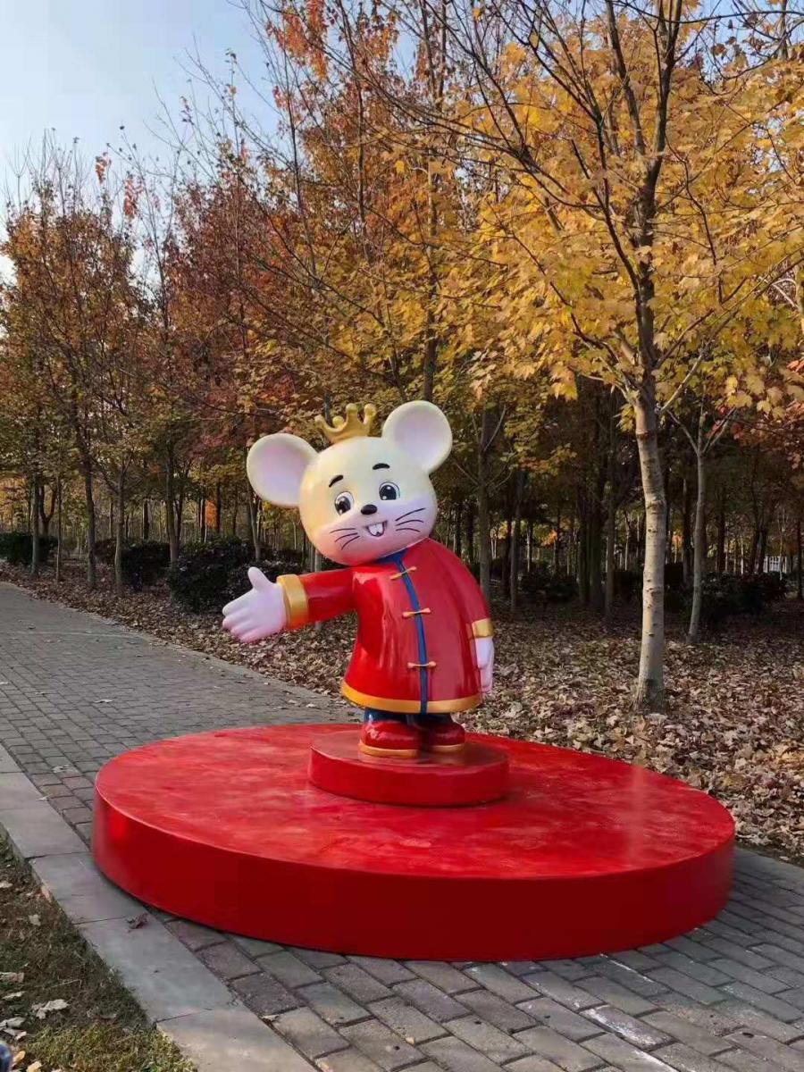 厂家定制版红色鼠年吉祥物新年节日祝福商场别墅景点雕塑摆件
