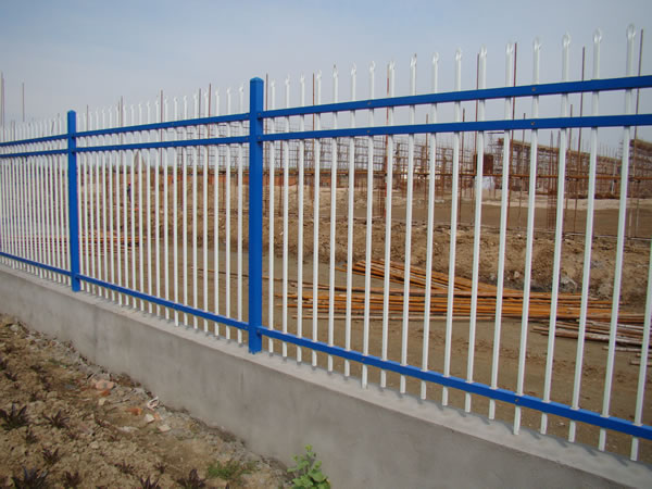 广州市铝合金护栏，锌钢栅栏，小区围墙