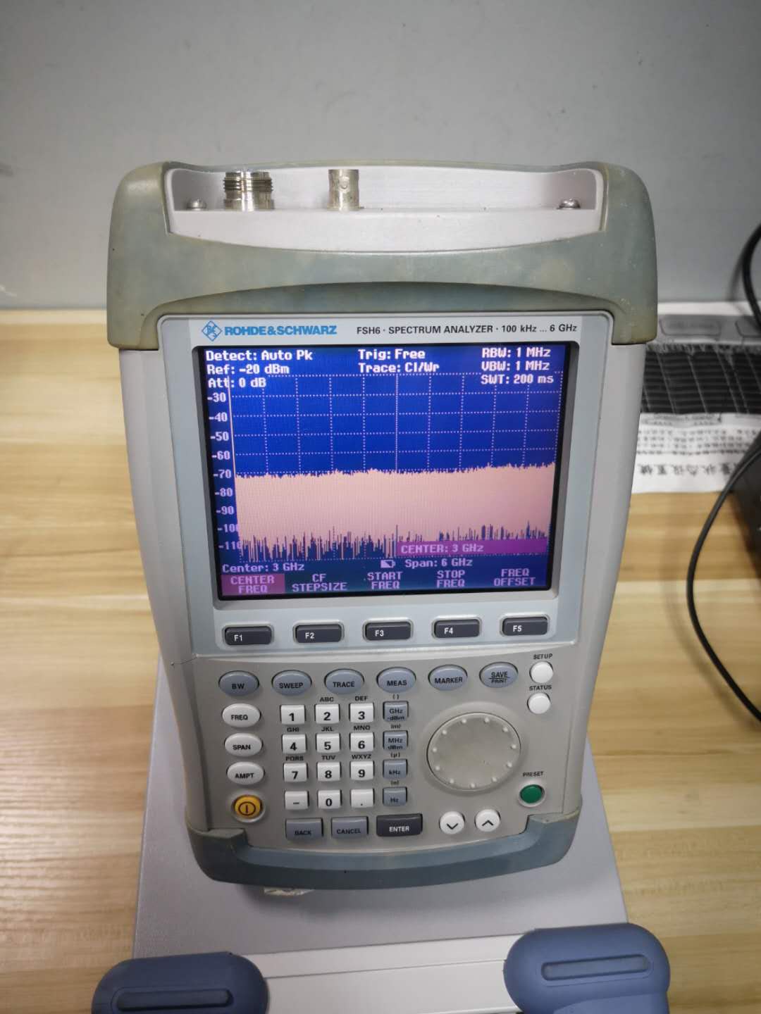 R&amp;S FSH6手持式频谱分析仪100kHz-6GHz