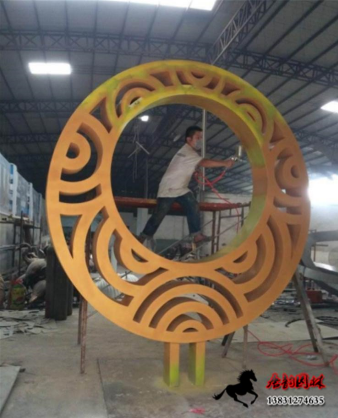 不锈钢大型圆圈雕塑