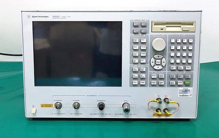 E5052B信号发生器